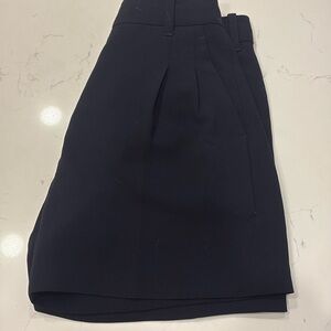 Wilfred Effortless Short - Mid-Thigh - Size 0 - Black - Aritzia